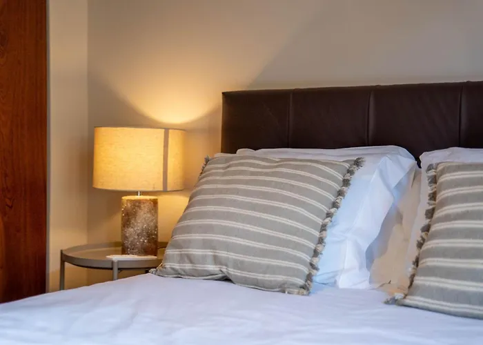 Firmeza388 Charming Flats - Comfort & Privacy With 2 Bedrooms Апартаменты Порту