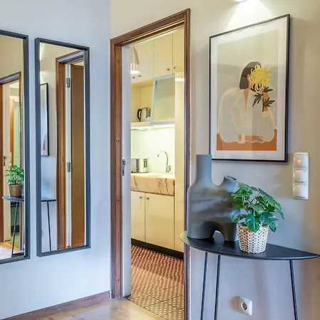 Firmeza388 Charming Flats - Comfort & Privacy With 2 Bedrooms * ポルト