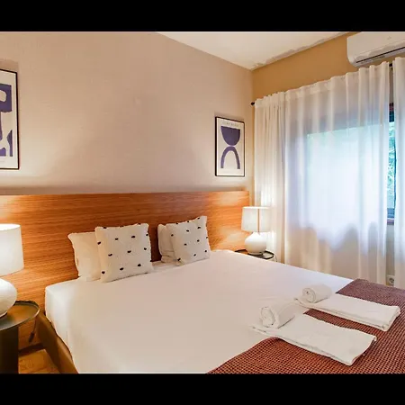 Firmeza388 Charming Flats - Comfort & Privacy With 2 Bedrooms * Porto