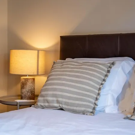 Firmeza388 Charming Flats - Comfort & Privacy With 2 Bedrooms Apartment Porto